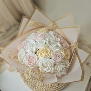 Bukiet 18 mydlanych róż 18 urodziny Podziękowanie Ślub