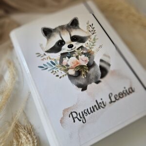 Teczka na rysunki dziecka z personalizacją – biała A4 Szop